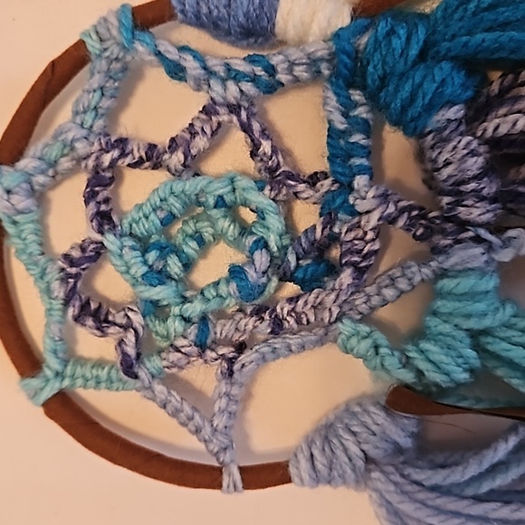 Hand Crafted Dreamcatcher Hand Knit Crochet Brown and Blue Yarn & feathers - Picture 11 of 16